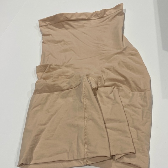 SPANX Higher Power Short in Soft Nude NWOT - Picture 7 of 11
